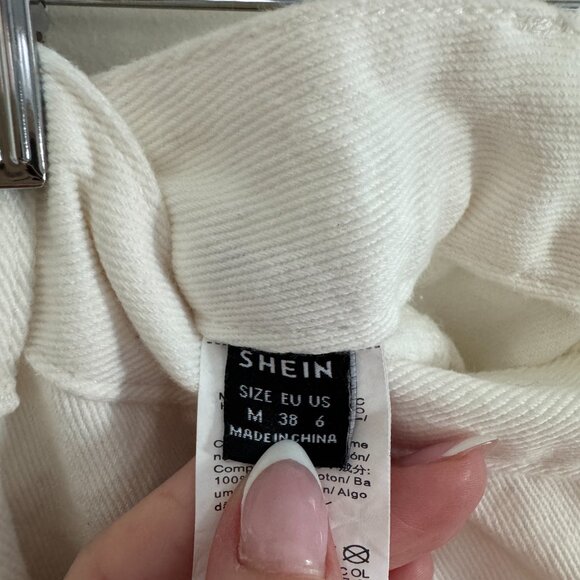 SHEIN White Cargo Mini Skirt – Size Medium - Picture 4 of 6